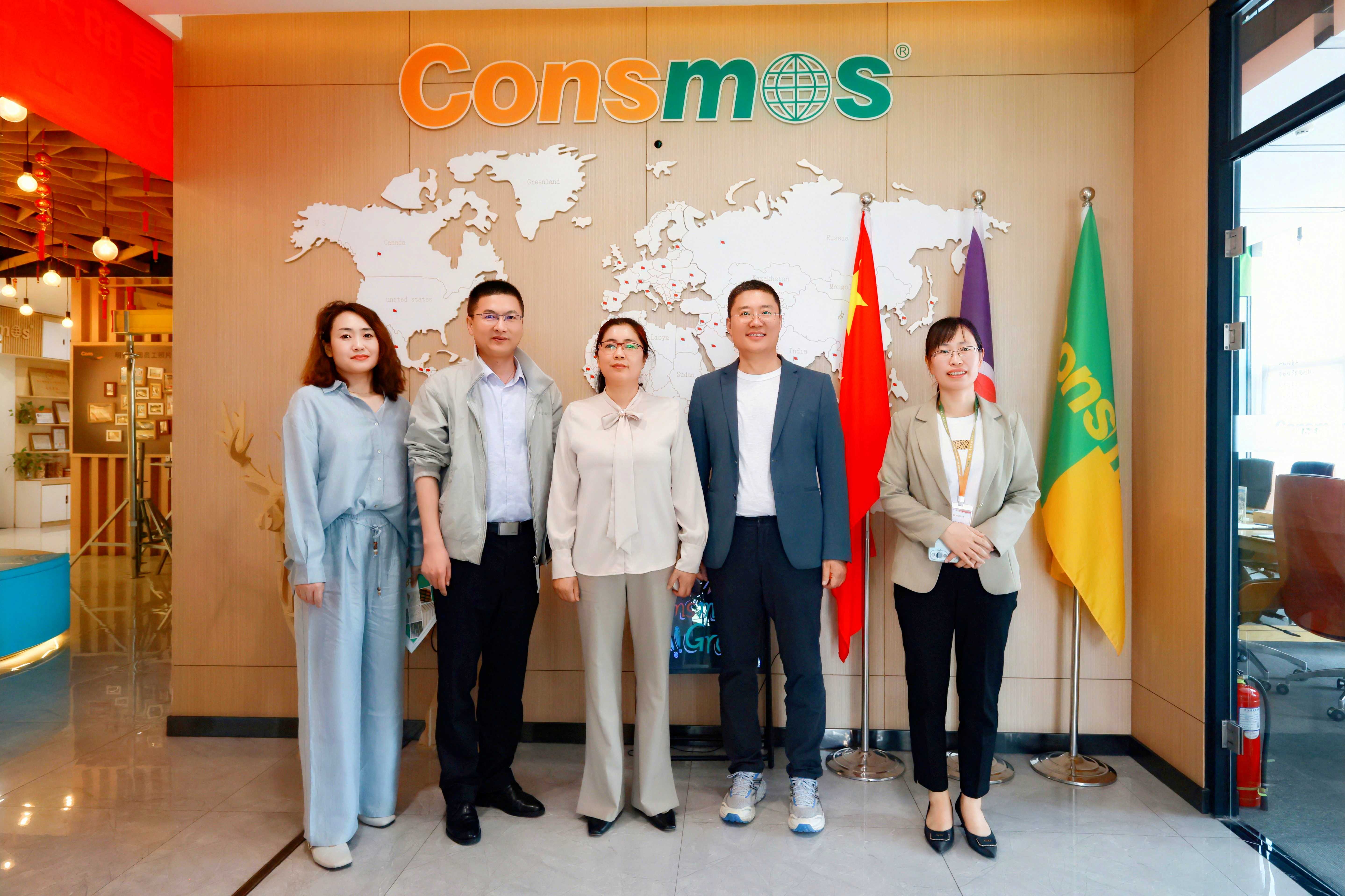 开放合作，共赢未来：明拓集团积极推进校企深